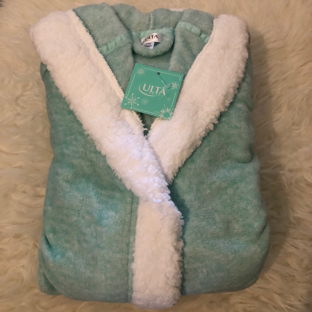 Ulta Bath Robe